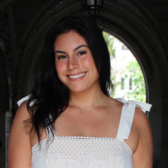 Meet your Posher, Elena - Picture 1 of 1